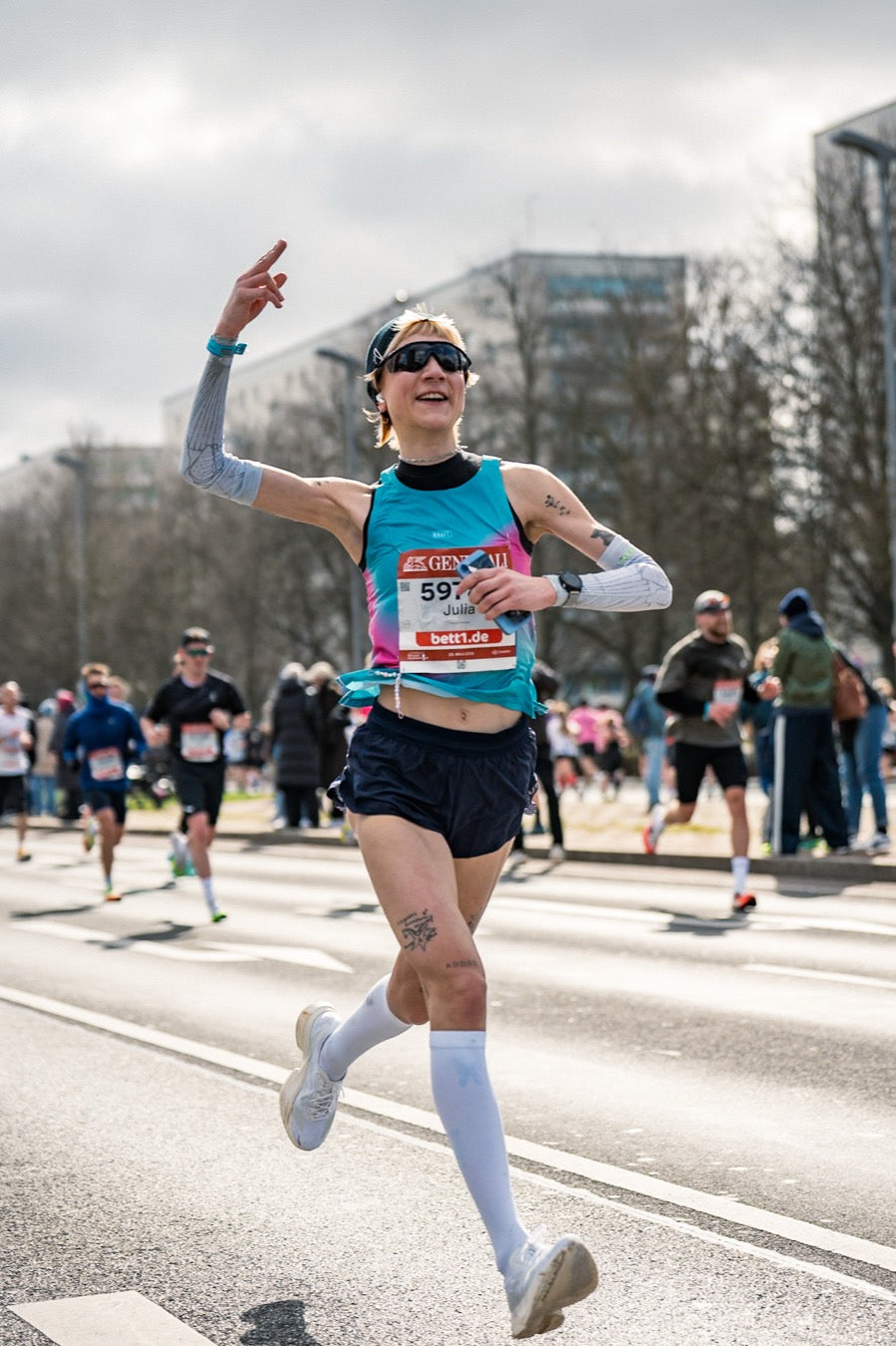 Race Tank (w) – ultraleicht & recycelt