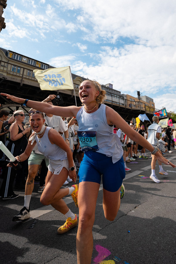 SAFE FLIGHT Race Tank (Women)